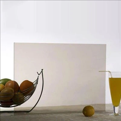 Farebné sklo leptané kyselinou